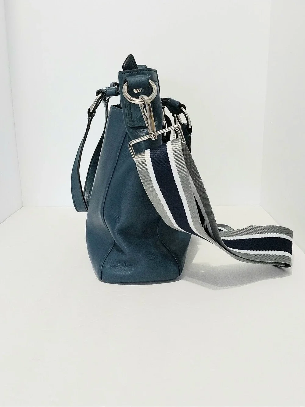 Coach Chelsea Turn Lock Tote bag